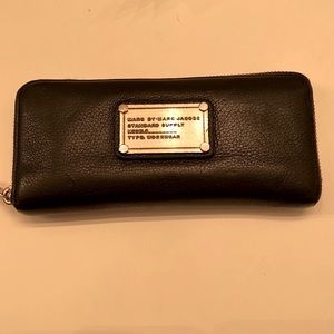 Marc jacobs wallet